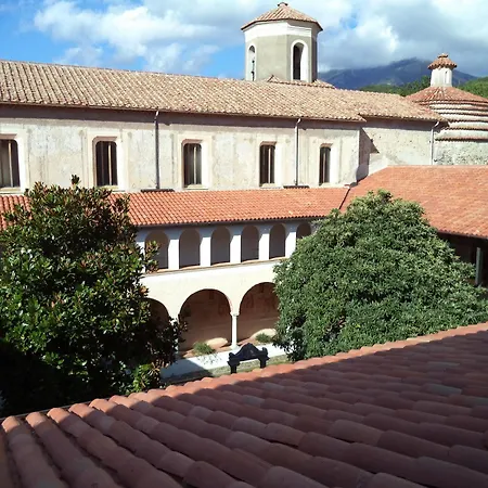 Il Chiostro Hotel 2*